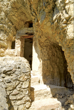 Particolare delle grotte eremitiche - Eremo della Madonna della Stella - Loc. Madonna della Stella - Cerreto di Spoleto